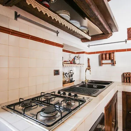 Apartment Santo's House Santo Stefano Di Sessanio