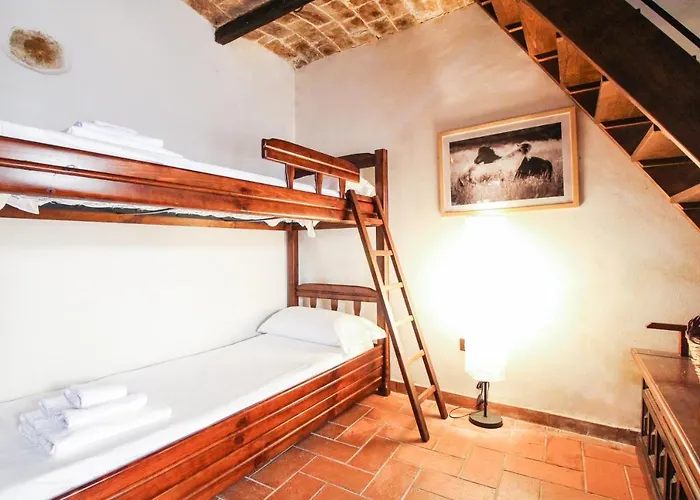 Апартаменты Santo's House *