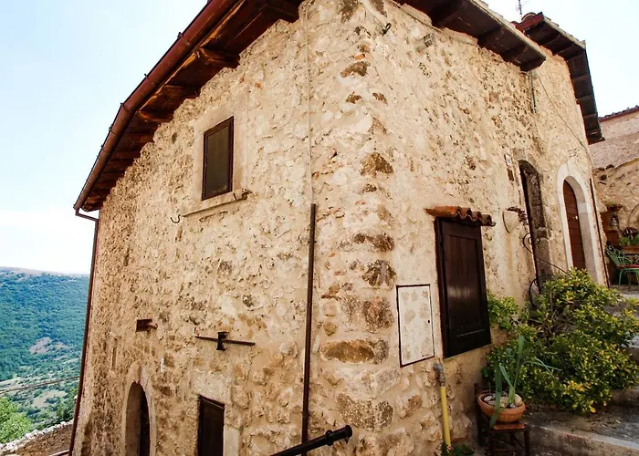 דירה Santo's House סנטו סטפאנו די ססאניו