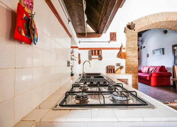 Santo's House * סנטו סטפאנו די ססאניו