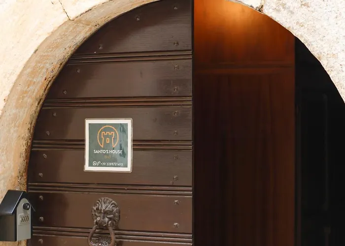 Santo's House Апартаменты Санто-Стефано-ди-Сессанио